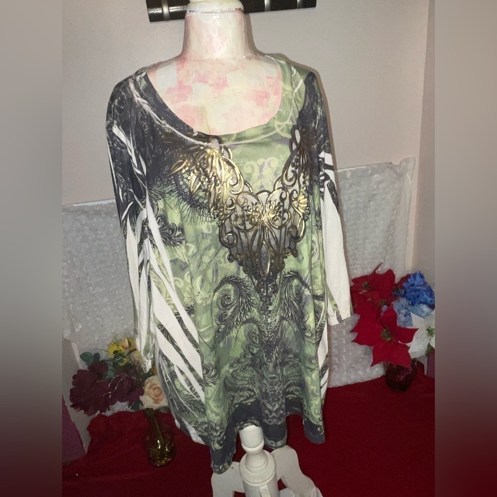 DAILY 3 for $25 NWOT CAROLE LITTLR lWOMEN’S ANGEL WING GRAPHIC TEE SIZE 3x